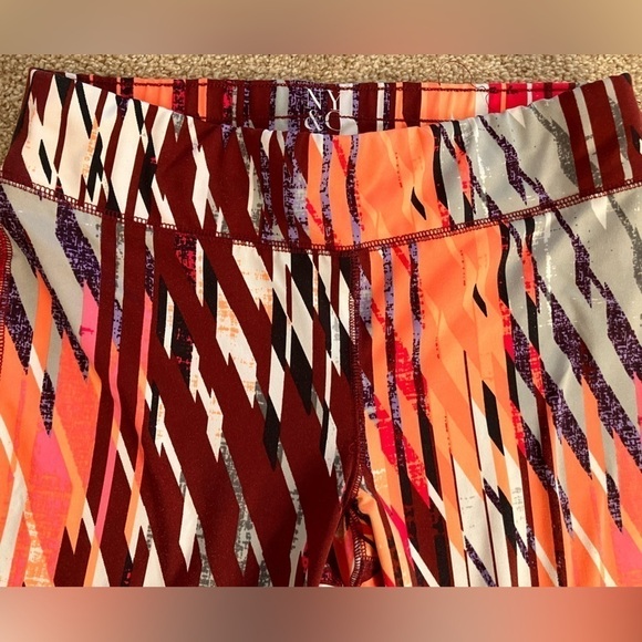 New York & Company Multicolor Athletic Pull On Leggings Size Medium - Picture 3 of 10